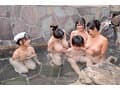 「おちんちん大きくさせてごめんね」小さいから大丈夫だろうと女湯に一緒に入った甥っ子がおっぱいだらけの状況にフル勃起！慌てた叔母さんがこっそり抜いてくれましたVOL.2 甥っ子大好きな独身美乳叔母さん Gカップ