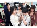 「おちんちん大きくさせてごめんね」小さいから大丈夫だろうと女性専用車両に一緒に入った甥っ子がおっぱいだらけの状況にフル勃起！慌てた叔母さんがこっそり抜いてくれました
