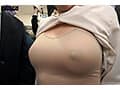 超接写！触れるか触れないかの長時間ソフトタッチで乳首の感度を何倍にも上げられる巨乳娘2 天月あず