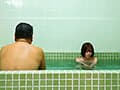 学生寮で2人きり 女子学生と中年管理人が過ごした年末年始 若い身体に衝動が抑えられず…一晩中ヤリまくった年越しイラマチオ 小松本果