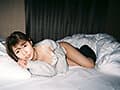 悩み相談くらいの関係だった同じ部署の子持ちシングルマザー渋谷なつに朝イチから誘われて…寂しさを埋めるようにラブホ不倫で何度も中出しと精飲をした