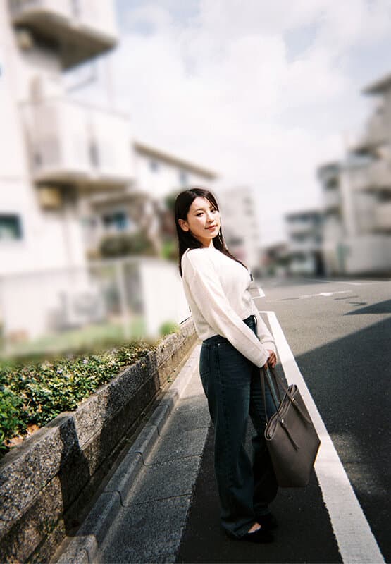 そんなに仲良くない会社の同僚OL紗々原ゆりサンと2次会終わりの流れでホテルへ行ったら身体の相性が良すぎてだんだん甘えモードになったので朝まで何度も精飲と中出しをした