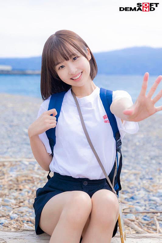 【初撮り】ちっちゃな現役ドM保育士 イジメられてたくさん潮も吹いちゃう敏感スレンダーボディ もっと自由にSEXをしたくて実家を飛び出すキラキラ笑顔の元気っ娘 22歳 石川くるみ