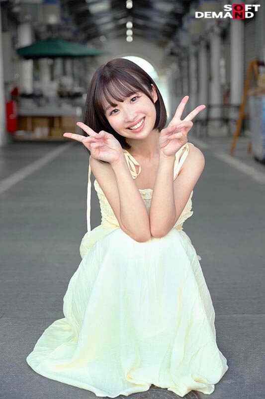 【初撮り】ちっちゃな現役ドM保育士 イジメられてたくさん潮も吹いちゃう敏感スレンダーボディ もっと自由にSEXをしたくて実家を飛び出すキラキラ笑顔の元気っ娘 22歳 石川くるみ