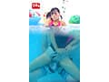 日焼けあと美少女プール羞恥