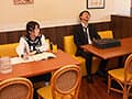 目を覚ましたら、隣の女子校生が俺の疲れマラを優しくフェラしてくれてた。