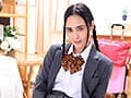 ひよこ6周年記念。マン肉とマン肉にチ〇コが埋もれる至高のパイパン生素股！2 あふれ出した本物精子をローションがわりにそのままぬるぬるっと挿入しちゃって、思いっきり中出しさせられた…