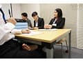 本庄鈴 誰もが振り返る長身パンツスーツOLと禁断の社内性交
