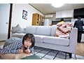 すぐそばに彼女がいるのにベロチュウ誘惑で強●中出し 戸田真琴