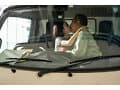 配送中NTR 既婚ベテランドライバーの配送に付いて回るうち車中で襲われてしまった新婚人妻 MINAMO