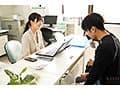 内見にきた新婚夫婦の旦那を寝取って契約成立させる不動産レディの生ハメ中出し営業 青空ひかり