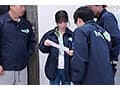 激務な報道局で働くボクが欲求不満な美人ディレクターを刺激したらエロスイッチを入れてしまい何度も誘惑されて…シャワーも浴びずに編集所に籠って汗だくセックスに明け暮れた 小湊よつ葉