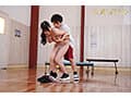 「ファーストキスさせてください」思春期の男子生徒の押しに負け校内で濃厚接吻セックスを繰り返す新任教員 新川空