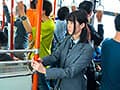 通学中の田舎J〇に強●ビッグバンローター！何度絶頂しても止まらない激震波動にガニ股痙攣失禁！失禁汁アクメバスは今日も通常運行してるけど？