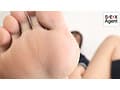 軽蔑の眼差しで見下しながら顔面踏みつけセンズリ鑑賞 2
