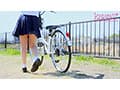 アダルト界で最も若くて制服が似合うロ●ータ人妻少女 桧山しずく AVデビュー 旦那との倦怠期が続く少女おま●こはナマ挿入ナマ中出し願望こっそり出演