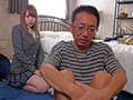 中年オヤジの絶倫生ハメピストンが気持ちイイから何度も中出し 望月あられ