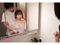 「ゴムなくなっちゃった…生でもいいよ」終電なくなり後輩女子社員の部屋に… 無防備すぎる部屋着とナマ脚に興奮した僕は妻ともしたことない人生初中出し 一晩中モウレツにハメ狂った… 日向由奈