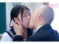 白い花が似合う清純で繊細な女子生徒が、おじさん教師の俺のキモいプレイを求めてくるんだけど…！オヤジ先生のグチョネチョで連続絶頂するむっつりスケベなウブ少女 石井恋花