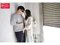「ねぇ お外でおっきしたらカノジョに内緒でラブホいこ？」 カノジョが不在中にセフレ願望のJULIAさんにデートへ誘われて外なのにJカップ爆乳を密着させながら…何度も何度もイチャラブkiss 誘惑に負けた僕は勃起してしまった分、ホテルで朝まで何度も射精して寝取られた…