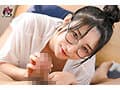 「お願い！チ○ポ見せて！」新刊のために美白ふわとろ巨乳で僕をフル勃起させてくる隣のエロ同人作家お姉さん。 雪代一鳳