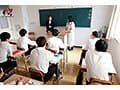 この教育実習生、ヤリ放題らしいゾ！性欲ぱない猿クソガキ共にどこでもズタボロ強輪わされ精神崩壊。膣たぷ中出し奴●。 音無鈴