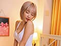 結婚前夜の僕をいきなり呼び出した幼馴染「最後に私のこと、忘れられなくさせるから」唇を重ねるうち昔好きだった気持ちが甦り朝陽が昇っても止まらず何度も中出ししまくった 春陽モカ