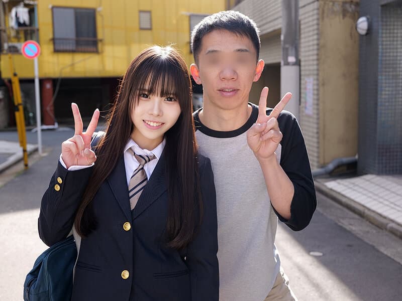 「キスぐらいイケるでしょ」「チューするの初めてなんだよ…」「えっもしかして童貞…！？」兄妹が青空の下で照れ照れ超濃密ベロキス体験ww 童貞兄のファーストキッスを奪っちゃった妹が濃厚接吻でミラクル発情// 彼氏がいるのにお兄ちゃんを生々しい接吻とともに生ハメ中…