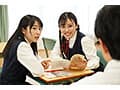 地味マ●コ クラスの隅でオタ活してる非モテ女子に声をかけたら中身は真正ビッチのチ●ポ好きヤリマンだった。共有肉ディルド扱いされボクは彼女らに金玉空っぽになるまで痴女られる。 皆月ひかる・有栖舞衣
