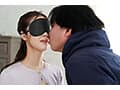 一般男女モニタリングAV 人妻限定！目隠し濃厚ディープキスで誰が旦那か当ててみて！ハズレたらいきなりデカチン即ハメ！初めての連続ベロチューで舌を激しく絡ませて久しぶりにオマ○コがトロけたご無沙汰妻は旦那の目の前なのに絶頂が止まらない！！