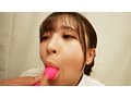 乳首こねくり失禁 卑劣おとなチ●ポで輪●されているのにお漏らし絶頂してしまう敏感乳首J系 小那海あや