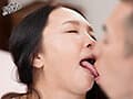 抜かずの六発中出し 母と息子の密着交尾 沢口紫乃