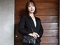 物件の案内で汗まみれになった肌色ストッキングの足、20代の不動産女、妻の焦点の合わない目、そして半端ない脚マンコ、口マンコ… マンコ。那賀崎ゆきね