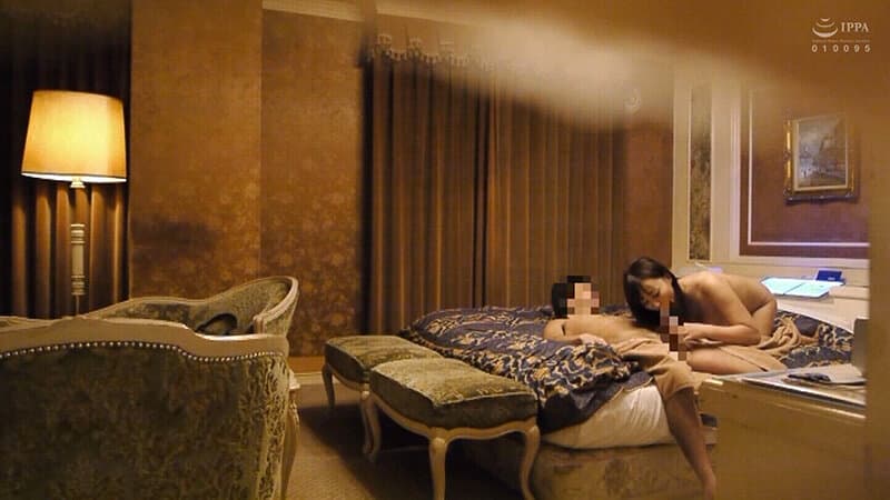 他人のSEXがのぞきたいんじゃ キッチンでバックのオンナたち