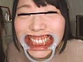 その顔、反則。ぶっ飛んだフェイス。歪み思想なビアンたち。