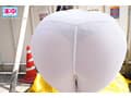 隣の地味なお姉さんの無自覚デカ尻透けパン誘惑に負けてバックで犯して中出ししたら、 久しぶりのチ○ポの快楽に発情して、次の日から尻穴広げて杭打ち中出しで犯●れた。 如月ゆの
