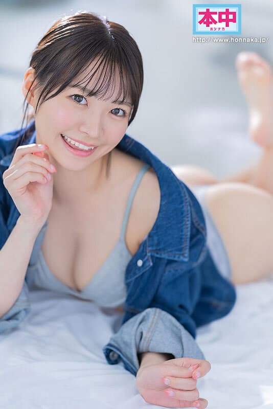 はにかみ笑顔かわいい美少女が完全主観であなたを見つめて中出し誘導！至高の【顔面特化】オナニーサポート 東條なつ