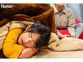 「いつもより濡れちゃった…」こたつ内NTR！親友の前で親友の彼女とこたつの中でバレないようにこっそり濃厚セックス！