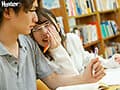 『中に出していいよ！』『他に出す所ある？』『どうする？我慢できる？』ロングスカート内でこっそり挿入しちゃう小悪魔女子は夜行バス、電車、…