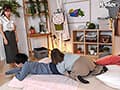「早く新しい元気なチ○ポ持って帰って来て！じゃないとあんたのマ○コ食べちゃうよ」性欲の強いルームメイトのために男をお持ち帰りさせられる私。可愛くて優しいルームメイトは異常なほどの性欲の持ち主！毎日男をお持ち帰りしないと私が襲われるか私の彼氏が…