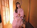 【一夜限りの誘惑】 酔いつぶれ目を覚ましたら…はだけた浴衣で僕を誘う同僚女子社員と翌朝までヤリまくった僕。 驚異の10発射精 明里つむぎ