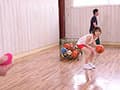 初レ×プ作品 女子○生粘着レ×プ ゲロキモ中年顧問に犯●れた汗だく部活女子 小野琴弓