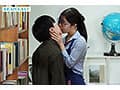 おっとり無口な地味司書さんの裏の顔は脱いだらスリム巨乳のむっつり淫乱痴女 坂井美桜