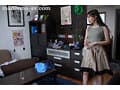 合鍵をもらった人妻が、男子学生が卒業するまで中出しされた一人暮らし部屋。 明里つむぎ