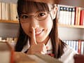 僕だけが知ってる学級委員長の裏顔。 学年一の清楚なクラスメイトからド下品にアナルを見せつけられて誘惑杭打ち中出しされちゃった僕。 白桃はな