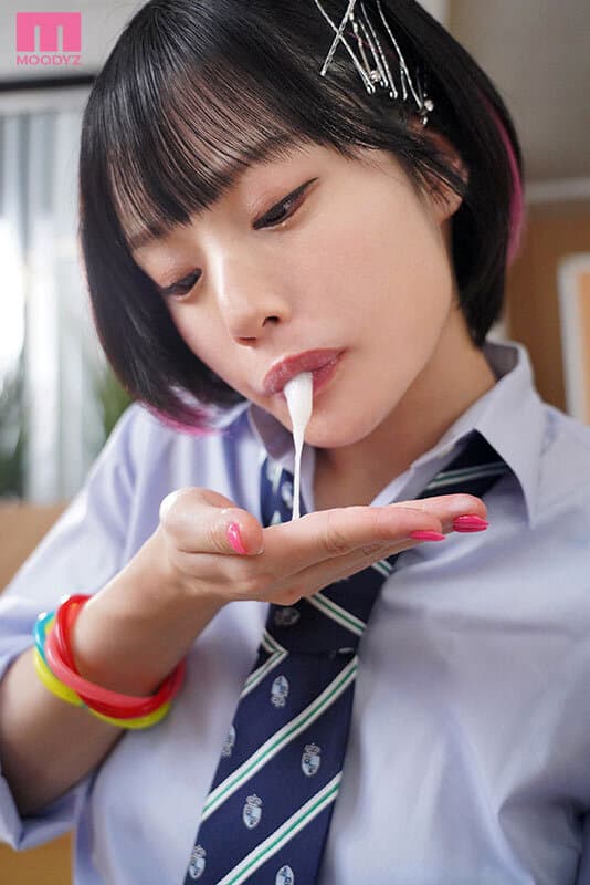 単位が欲しい留年ギャルのおねだりW中出し 鬼フェラごっくん＆鬼ピス杭打ちで精子ブッコ抜かれた担任教師のボク。 月雲よる