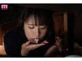 婚約者が隣にいるのに…帰省中の正月、コタツの中で絶倫義父にぐちゅぐちゅ媚薬指マンでイカされすぎて…結局家中で声も出せずにマン汁だくだく堕ち狂ったワタシ。 綾瀬まりあ