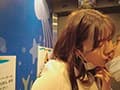 えぇー、本当に、ココで…男潮吹いちゃうの！！？ デートの最中、声を出しちゃいけない誰にもバレちゃいけないギリギリの状況で強●射精・男潮吹き小悪魔焦らしお姉さん 神宮寺ナオ