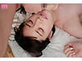 退屈なド田舎で私は近所のおじさんを涎ベロキスで勃起を誘い、汗だく密着ベロチュウ体位で何度も射精させて暇潰しをしています… 宮下玲奈