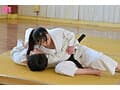 学生時代クラスで1番セックスしたかったあの子。 ビ・ン・カ・ン健康美 現役女子大生 AV出演！ 赤丸るるな